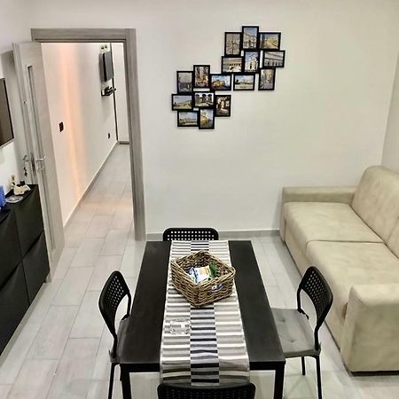 Nel Cuore Di Napoli Apartment Екстериор снимка