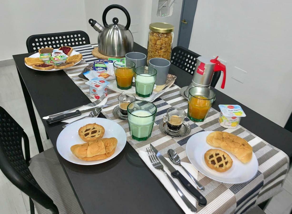 Nel Cuore Di Napoli Apartment Екстериор снимка